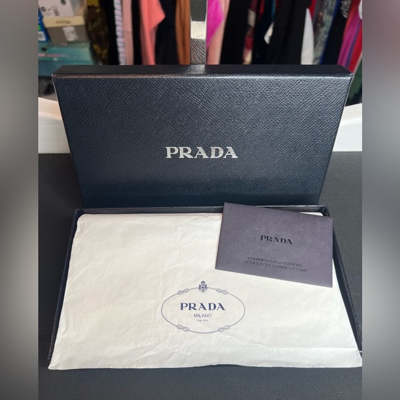 PRADA wallet - Picture 2 of 13